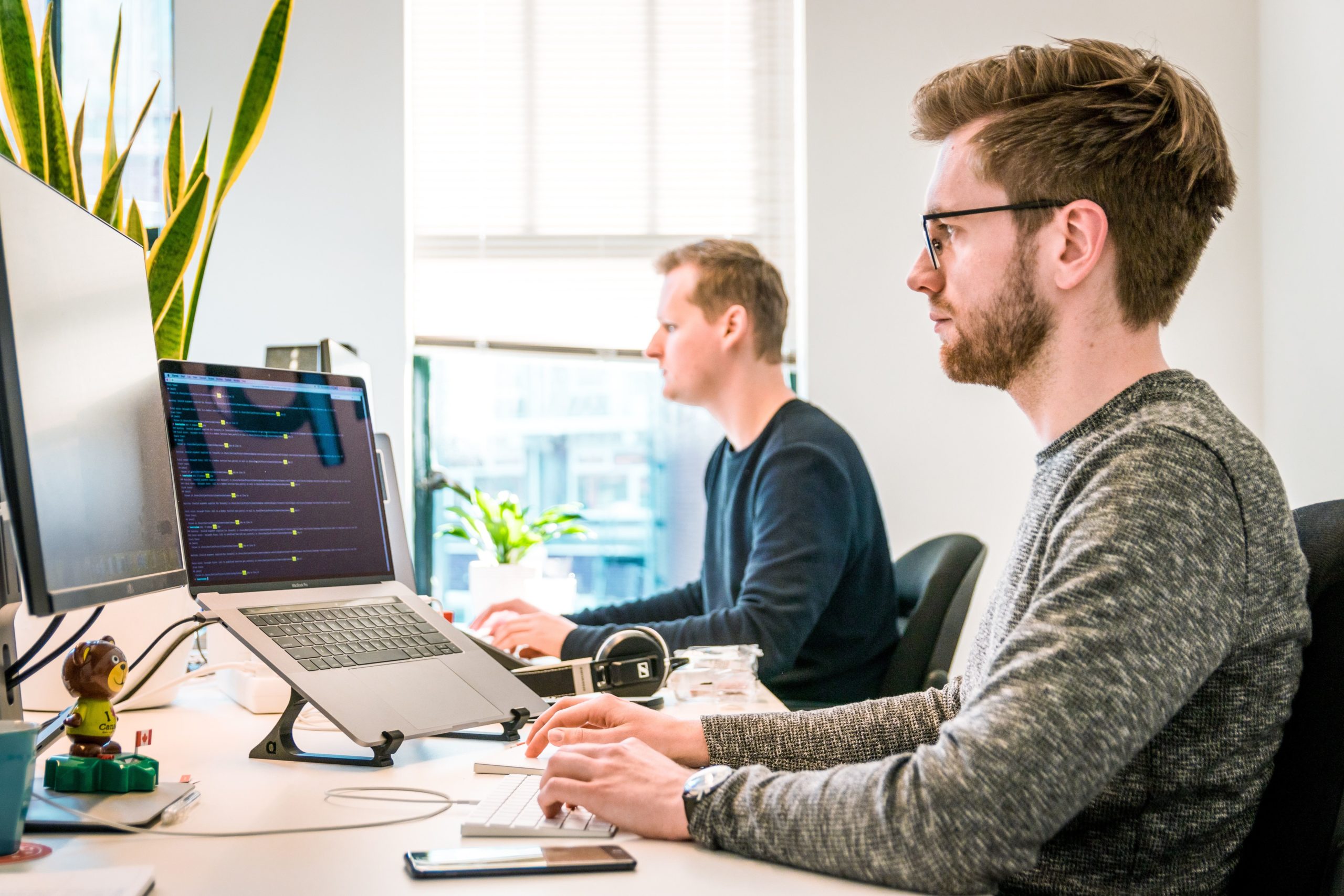 TOP REASONS WHY A STARTUP SHOULD SEEK LEGAL ADVICE