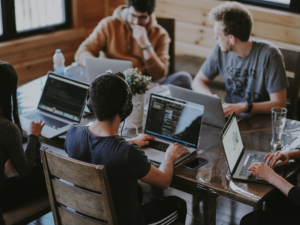 WHY YOU SHOULD SEEK LEGAL GUIDANCE WHEN STARTING A BUSINESS - WHAT TO KNOW