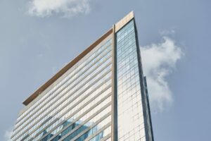 3 CONSIDERATIONS TO MAKE BEFORE ENTERING A COMMERCIAL LEASE
