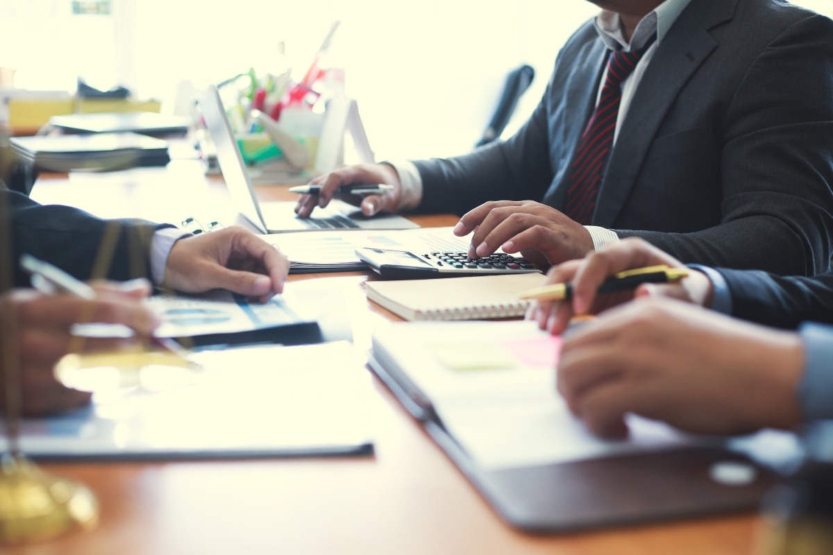 THE VALUE OF HAVING A COMMERCIAL LAWYER